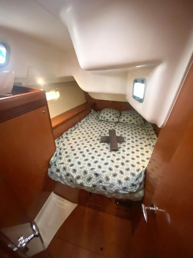 Nuit Insolite Sur Un Voilier Linge Et Menage Inclus - Boat Paradise La Rochelle La Rochelle  Buitenkant foto